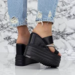 Női platform papucs 2WL116 Fekete » MeiShoes.ro