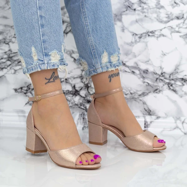 Vastag sarkú szandál XKK566 Pezsgő » MeiShoes.ro