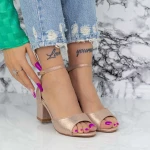 Vastag sarkú szandál XKK566 Pezsgő » MeiShoes.ro