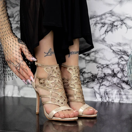 Karcsú sarkú női szandál 2XKK107 Arany » MeiShoes.ro