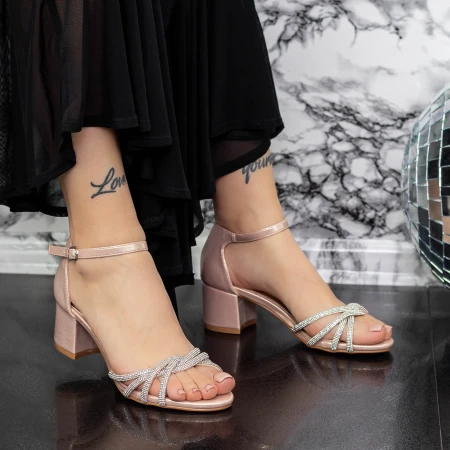 Vastag sarkú női szandál 2XKK25 Pezsgő » MeiShoes.ro