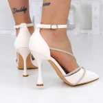 Stiletto cipő 3XKK22 Bézs » MeiShoes.ro