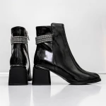 Vastag sarkú bokacsizma K577-37C Fekete » MeiShoes.ro