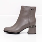 Vastag sarkú bokacsizma K5830-5046B Szürke » MeiShoes.ro