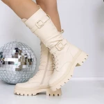 Női csizma alacsony talppal 3H6 Bézs » MeiShoes.ro