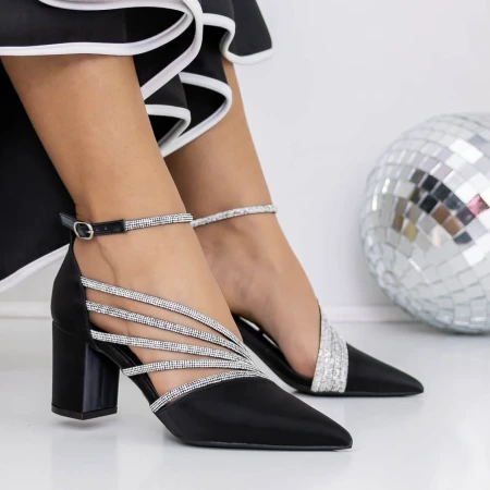 Vastag sarkú cipő 3XKK102 Fekete » MeiShoes.ro