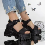 Női platform papucs 3WL207 Fekete » MeiShoes.ro