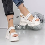 Női platform szandál 3WL260 Fehér » MeiShoes.ro