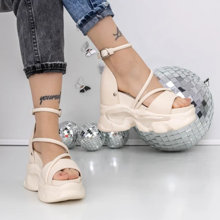 Női platform szandál 3WL259 Bézs » MeiShoes.ro