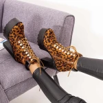 Női bokacsizma sarkú és platform XKK266 Leopard (N25) Mei